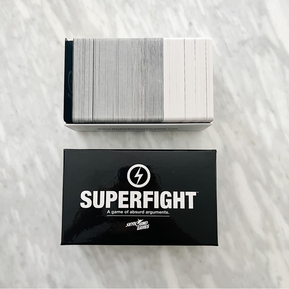 CARD GAME Superfight